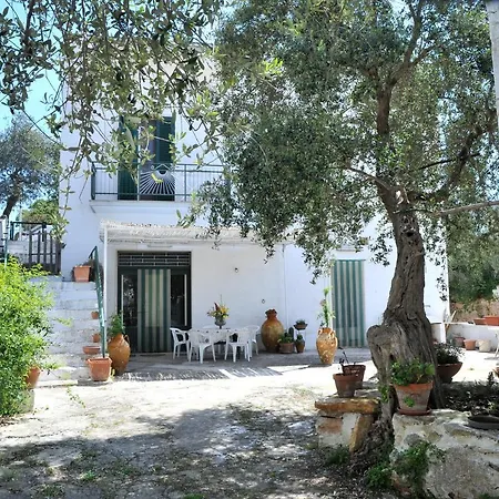 In Pietra, Relax E Tradizione تْشيستيرنِنو